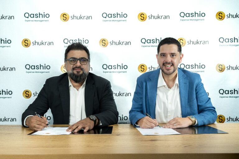 Image - MoU signing ceremony - James Dickson, Chief Product Officer of Landmark Digital and Armin Moradi, CEO and Co-Founder of Qashio